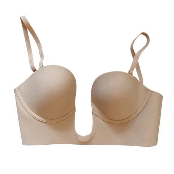 SKIMS Deep Plunge Strapless Bra! Retail $58. - Picture 4 of 8